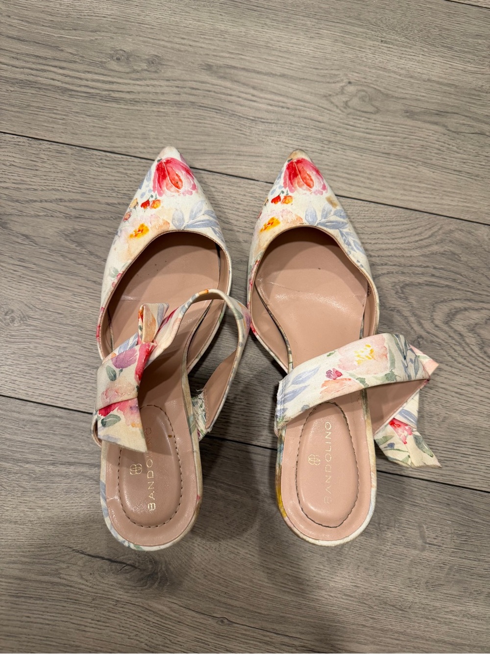 Bandolino Floral Pointed-Toe Slingback Flats in White Multi